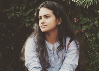 සමහරක් වෙලාවට අපිට මේ බාහිරින් සිදුවෙන කිසිම දෙයක් අපේ පාලනය යටතට ගන්න බෑ – උමාලි තිලකරත්න මුහුණු පොතේ තැබූ සංවේදී සටහන