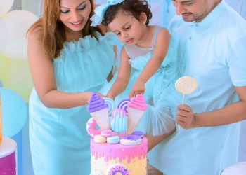 ධනංජය සිරිවර්ධනගේ හුරතල් පුංචි දෝණිගේ උපන්දිනය දා