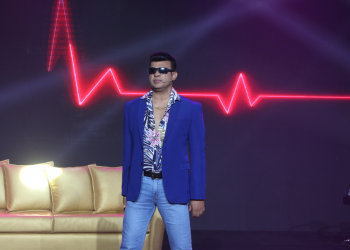 ප්‍රාසාංගික රූපවාහිනී වැඩසටහන් නව්‍ය මානය “The RR Show”