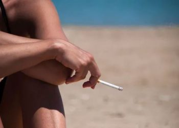 ප්‍රංශයේ පොදු ස්ථානවල දුම්පානය තහනම්