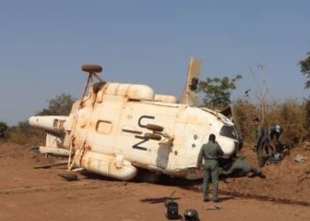 සාමසාධක රාජකාරිවලට ගිය හෙලිකොප්ටරයක් අනතුරක