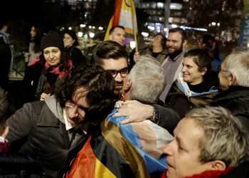 ග්‍රීසිය සමලිංගික විවාහ නීතිගත කරයි